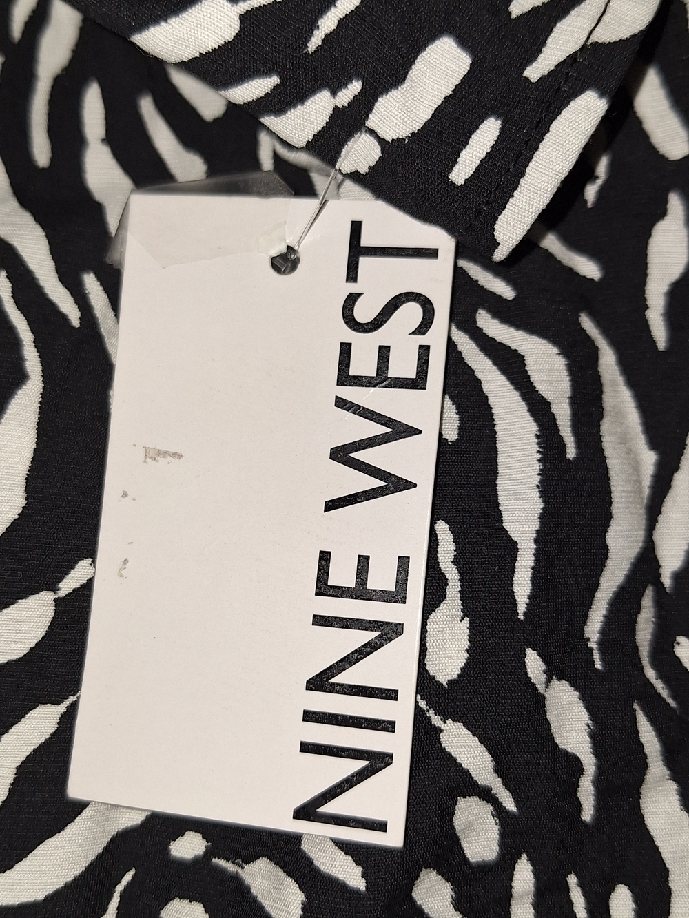 Nine West Black & White Printed Maxi Skirt with Front Slit - Picture 4 of 4